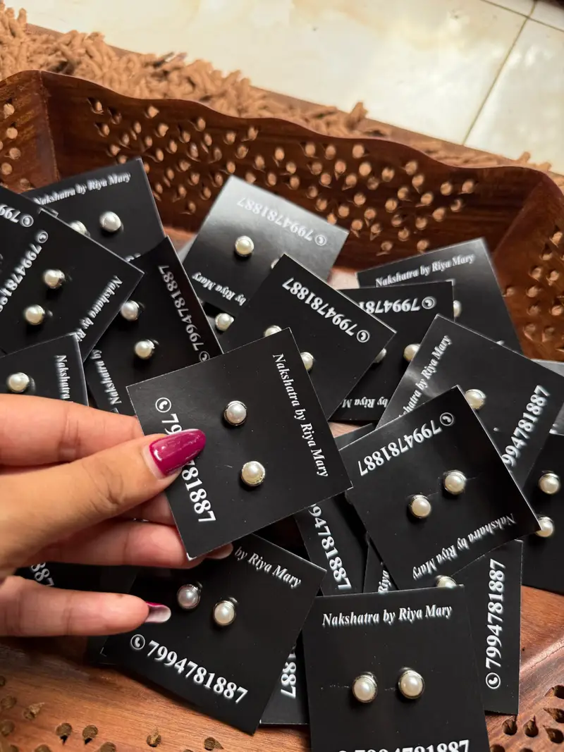 Pearl Stud
