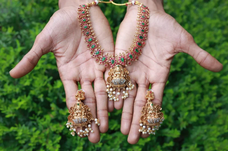 Traditional Neckwear & Earring