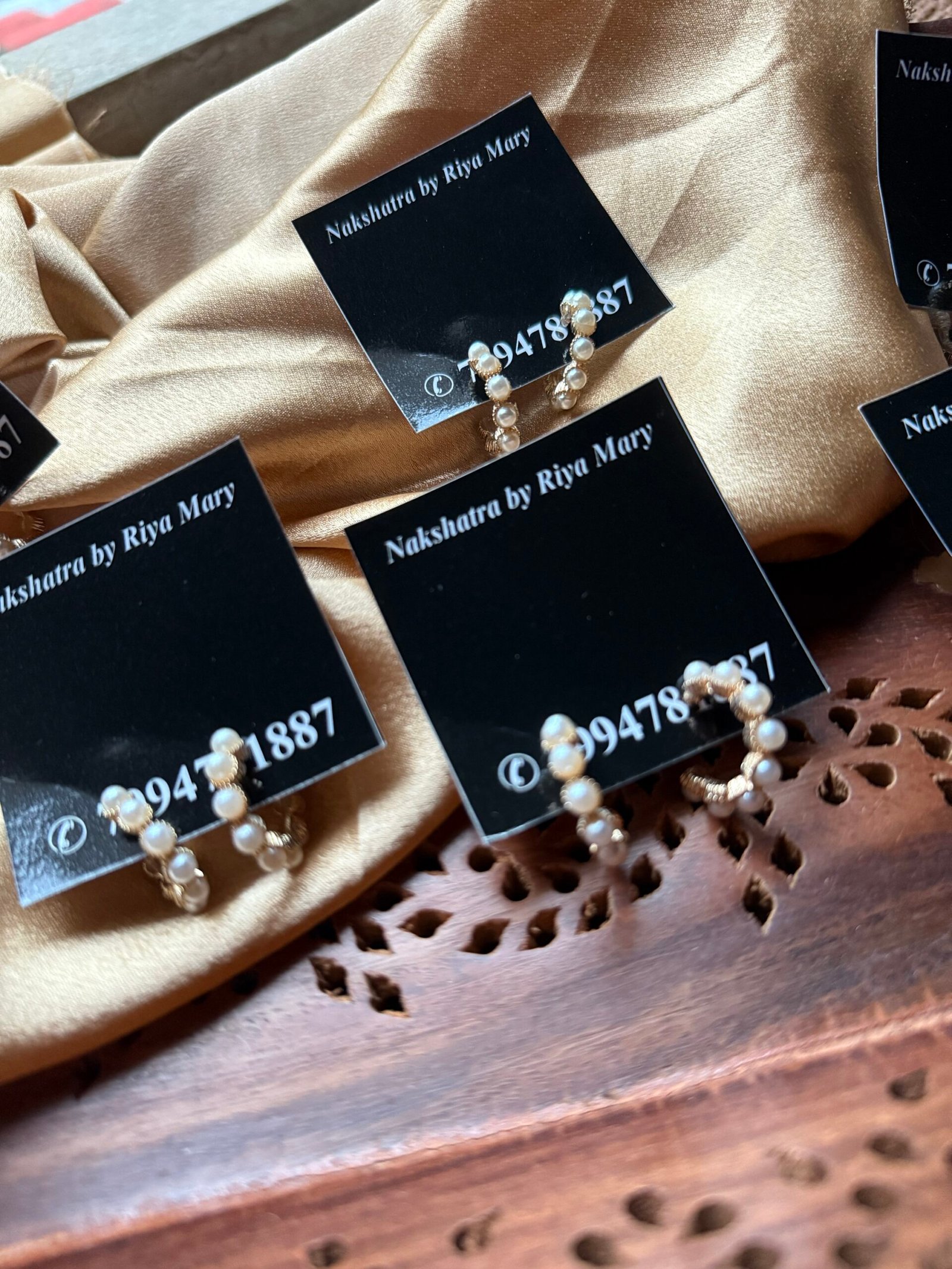 Pearl half ring (gold)