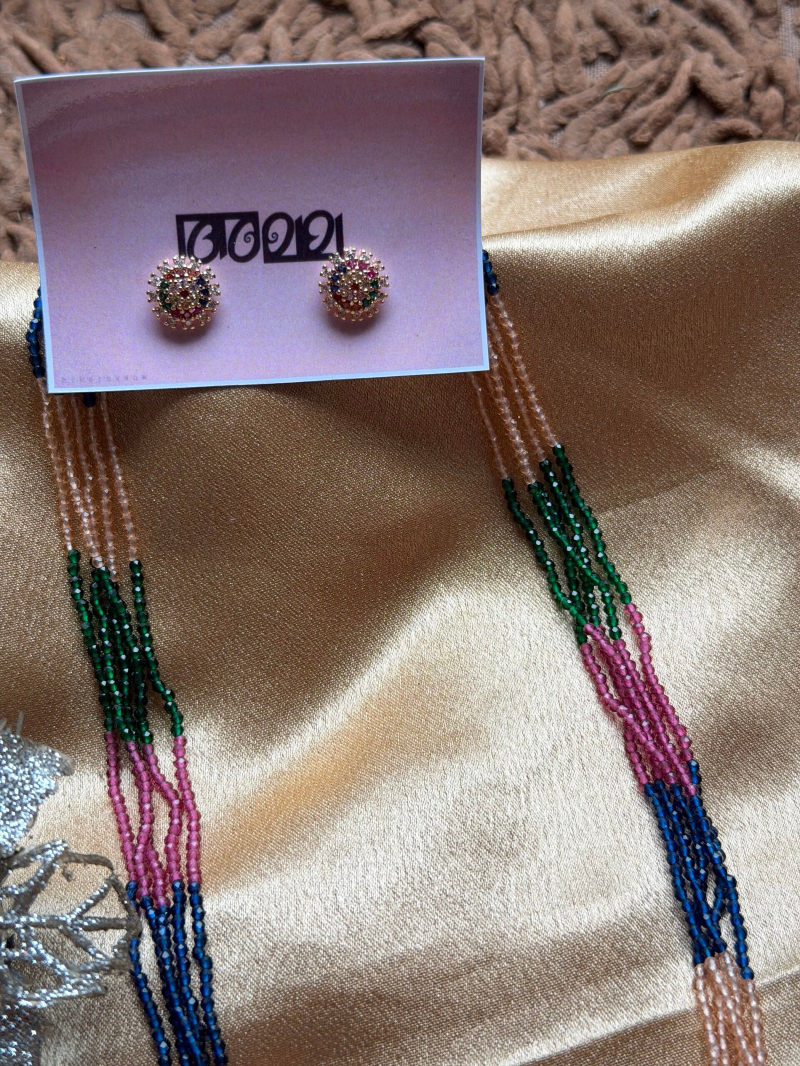 Multicolour crystal set