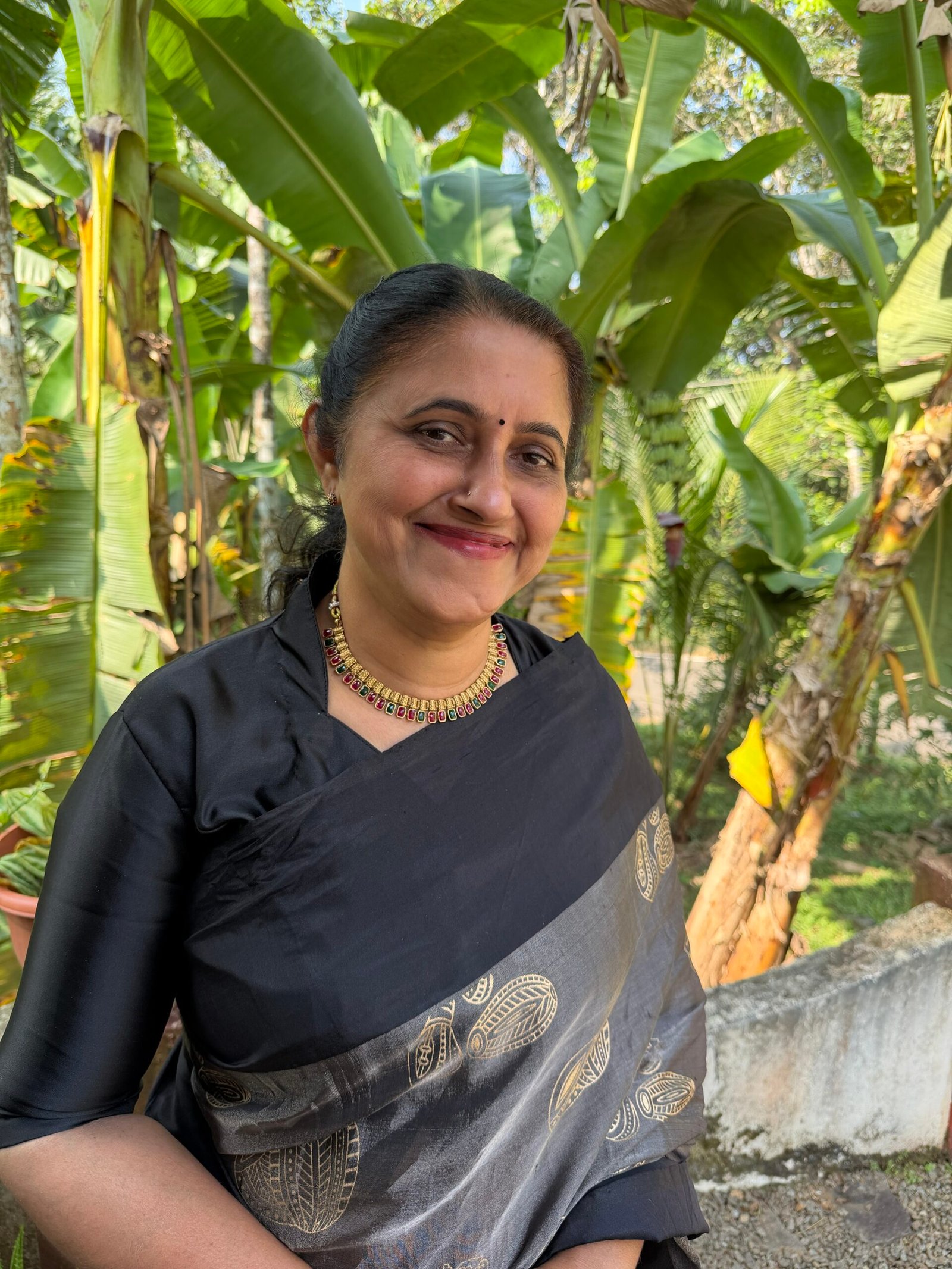 Antique gold mala in multicolour