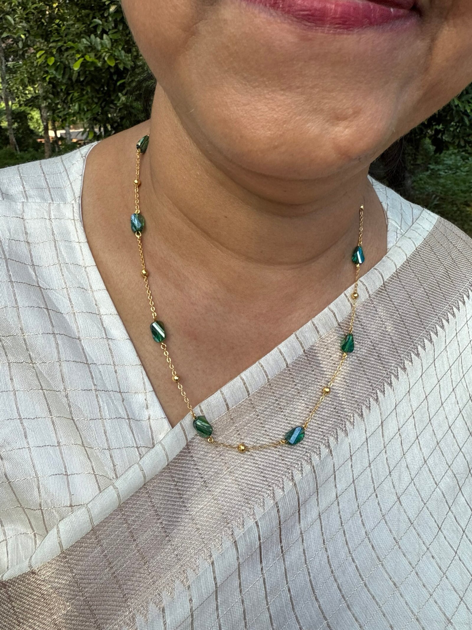 Single line green chain