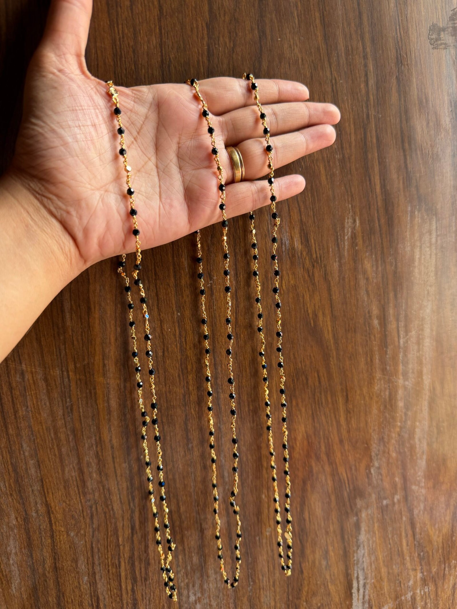 Karimani mala single