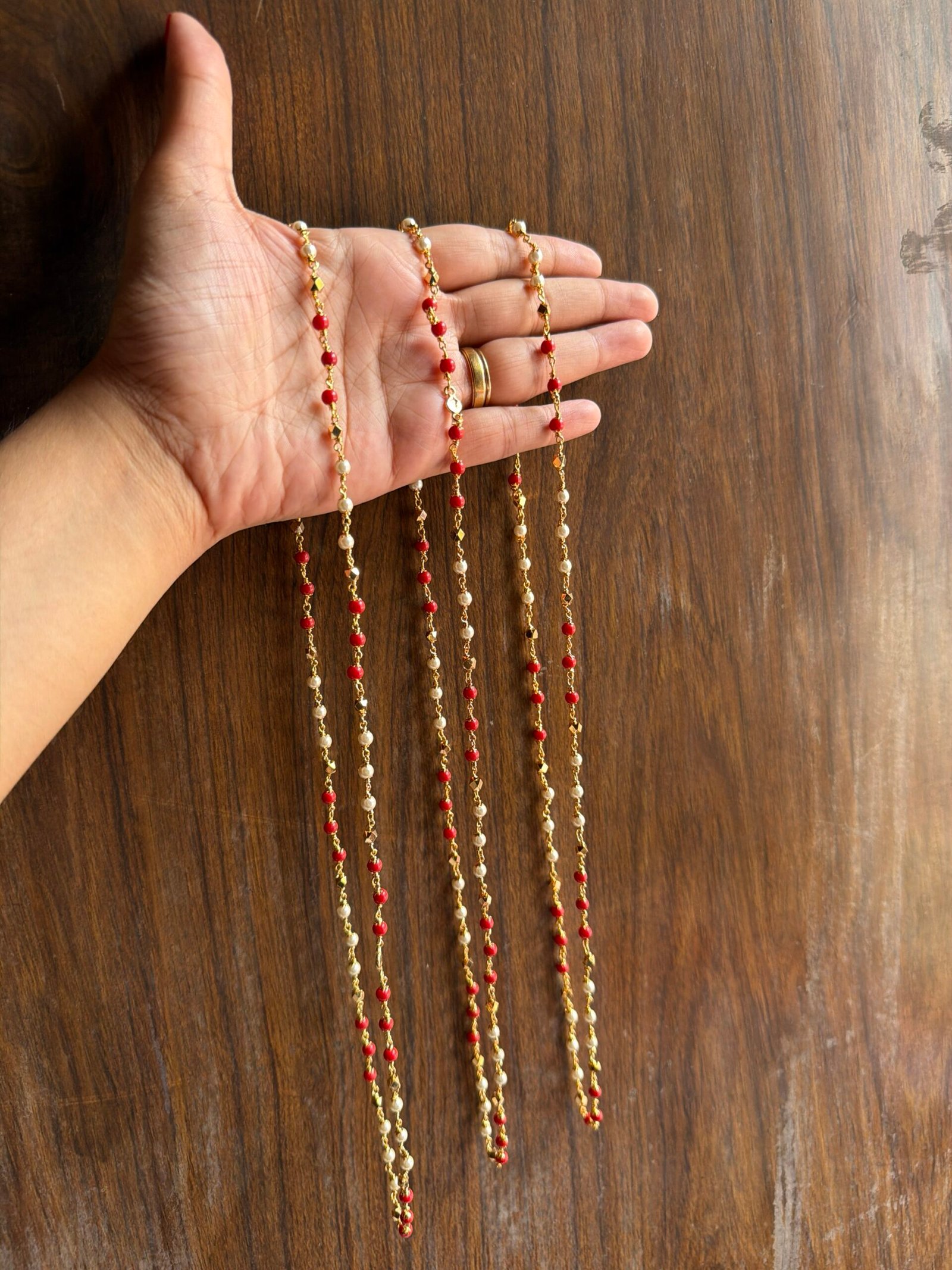 Pearl and coral single