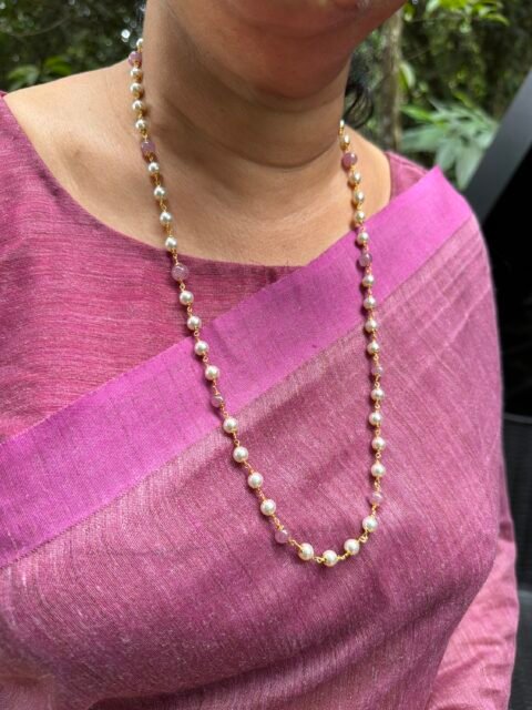Pearl and pastel pink beads (60)
