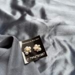 Cluster pearl stud (3 s)