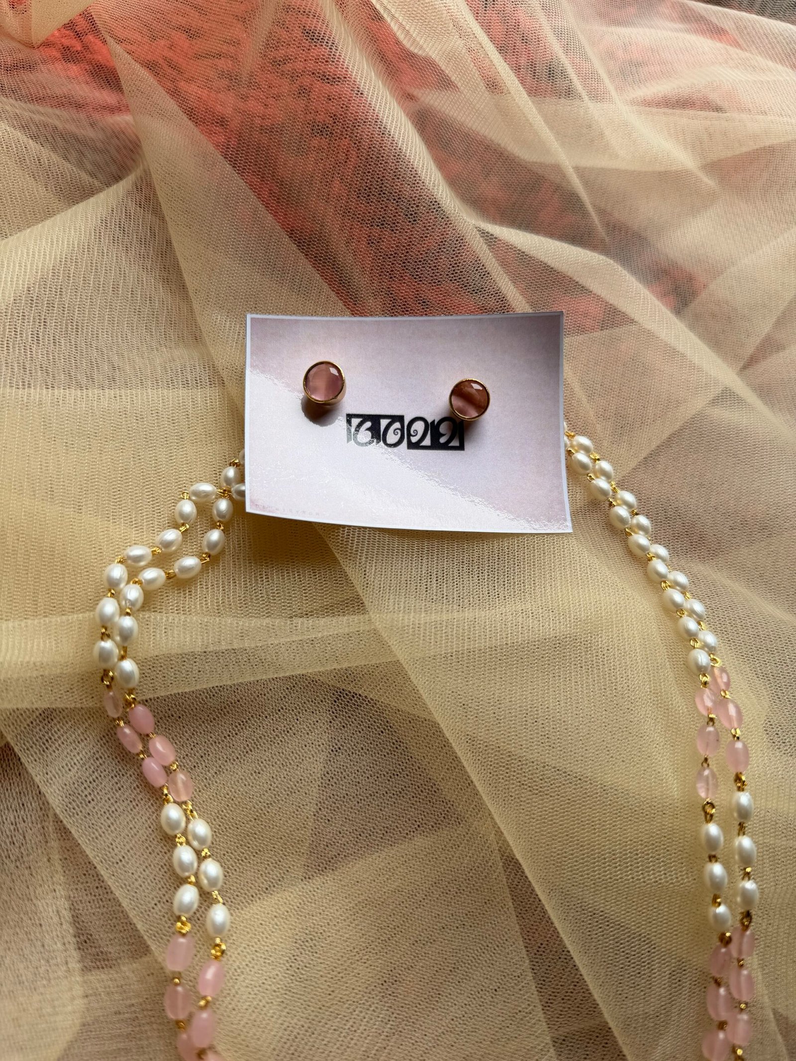 Pearl and pink set