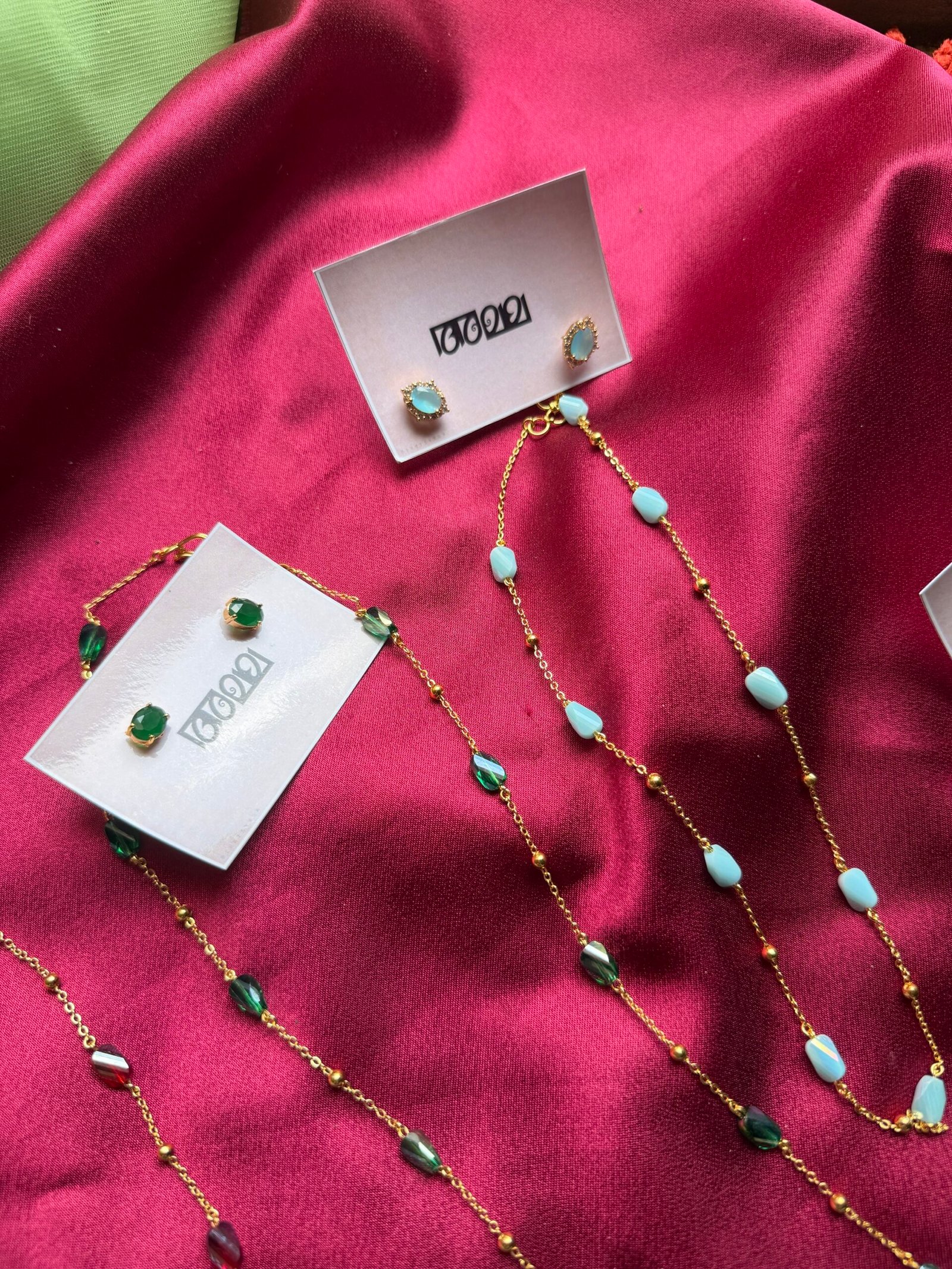 Lustre crystal set (1)