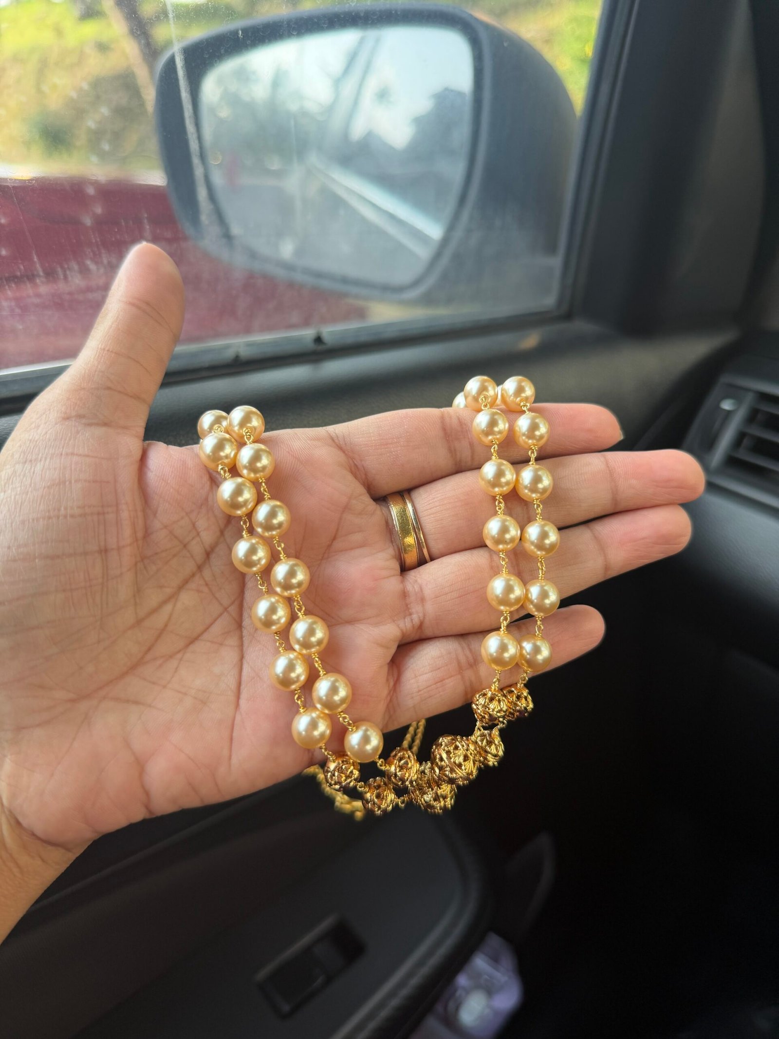 Pearls and beads (6)