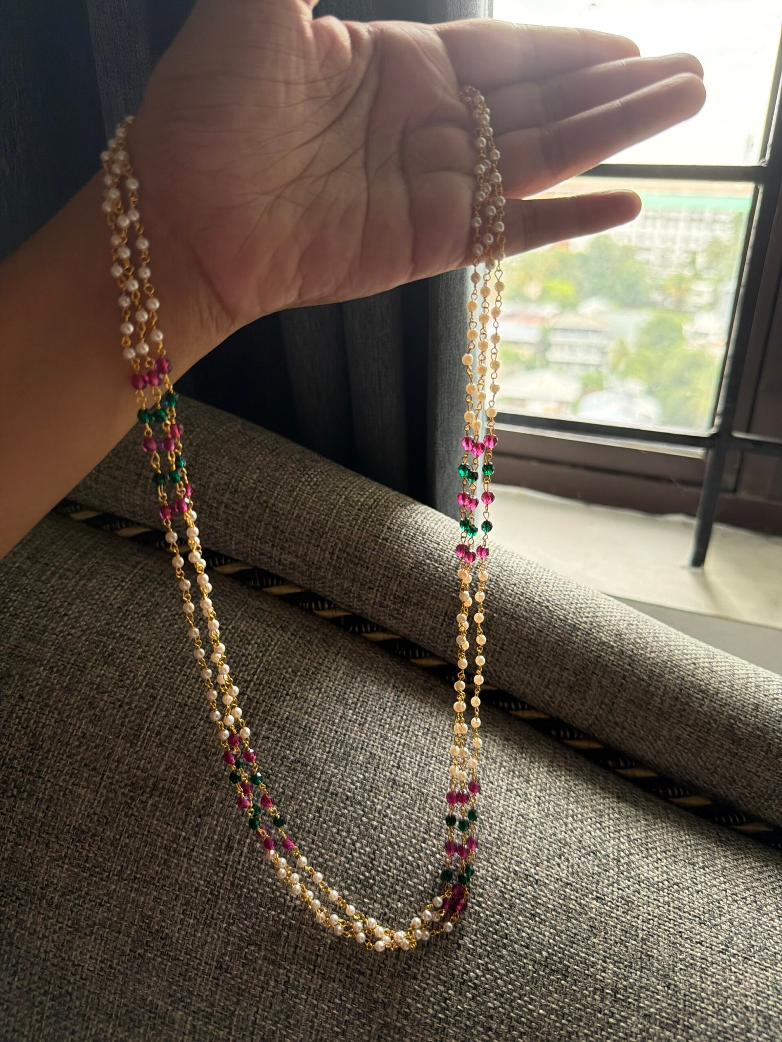 Pearl chain (9)