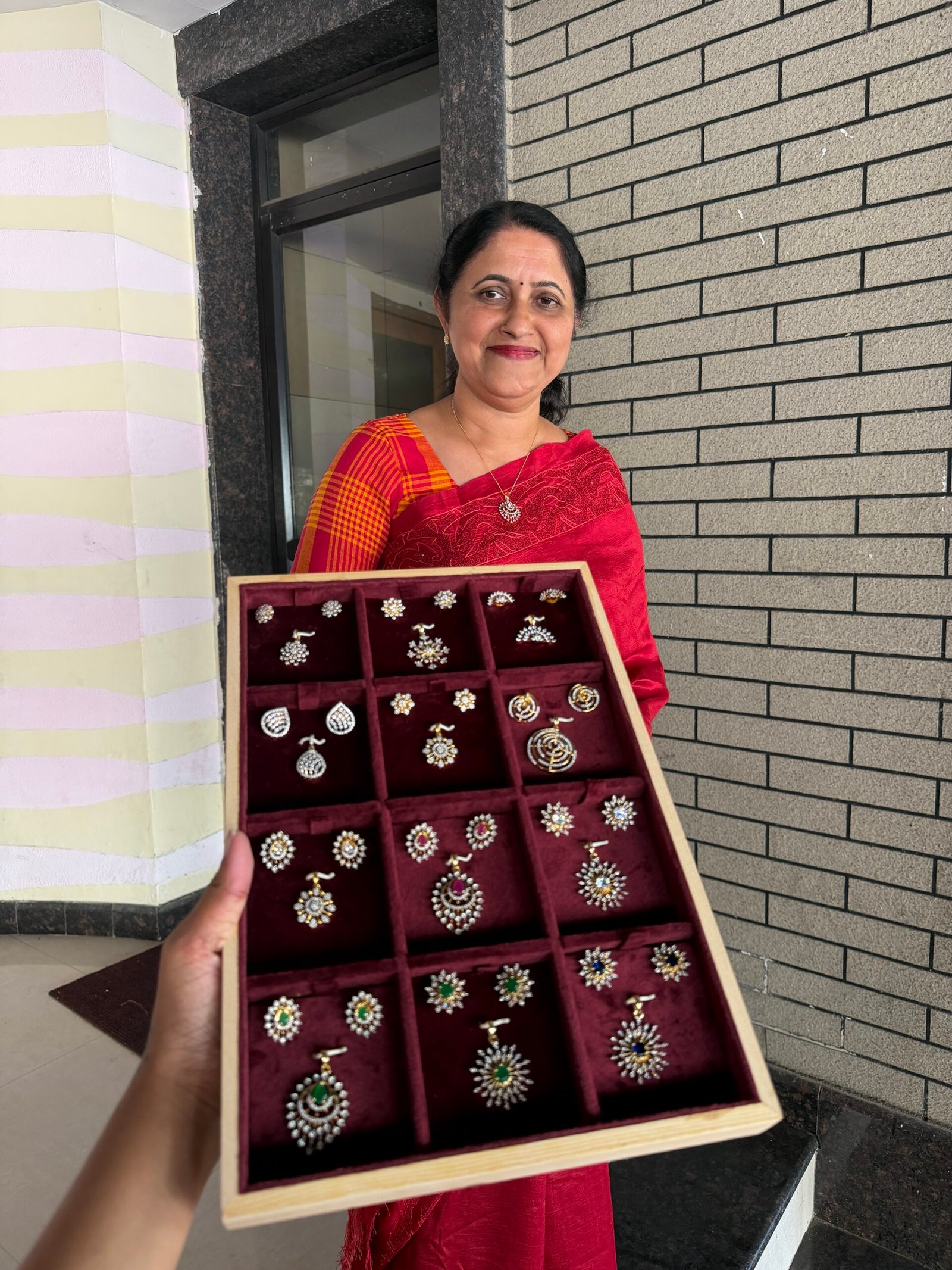 Diamond replica set