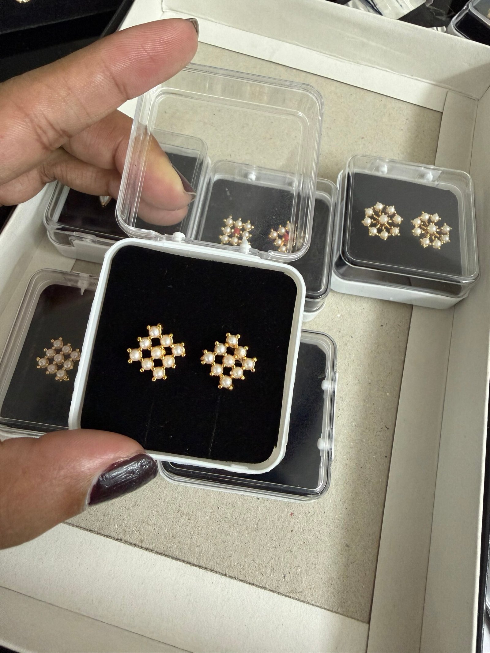 Pearl square stud