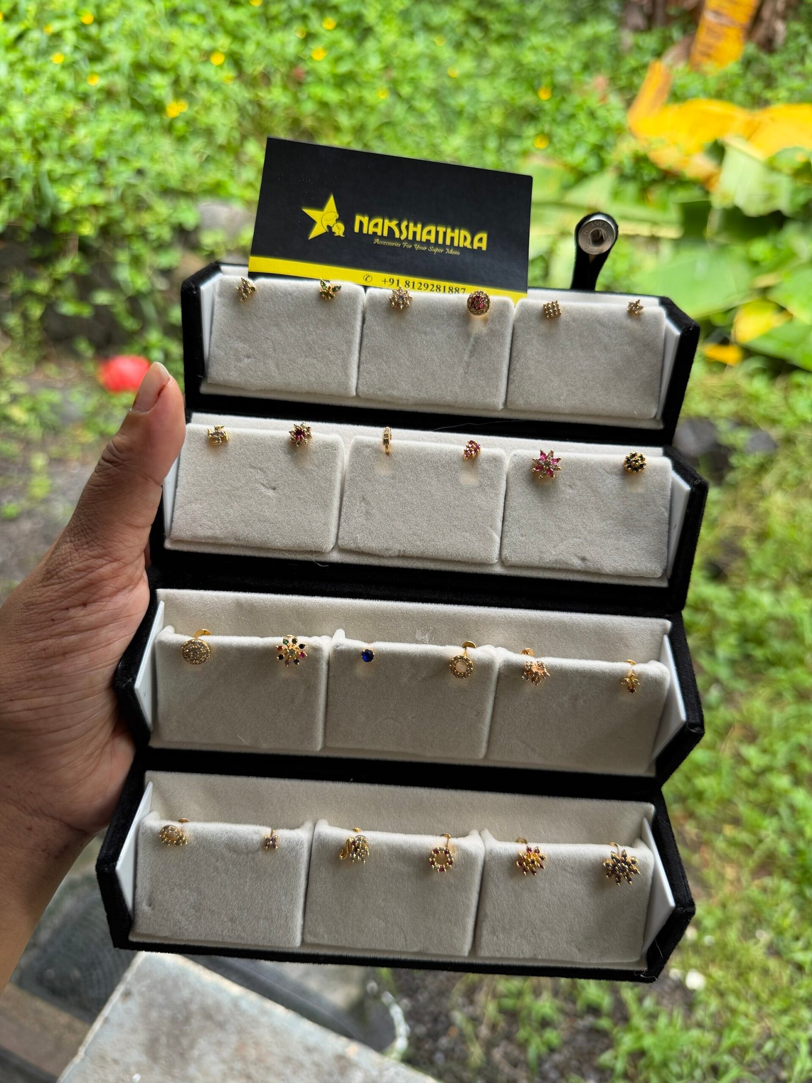 Nosepin box full (2)