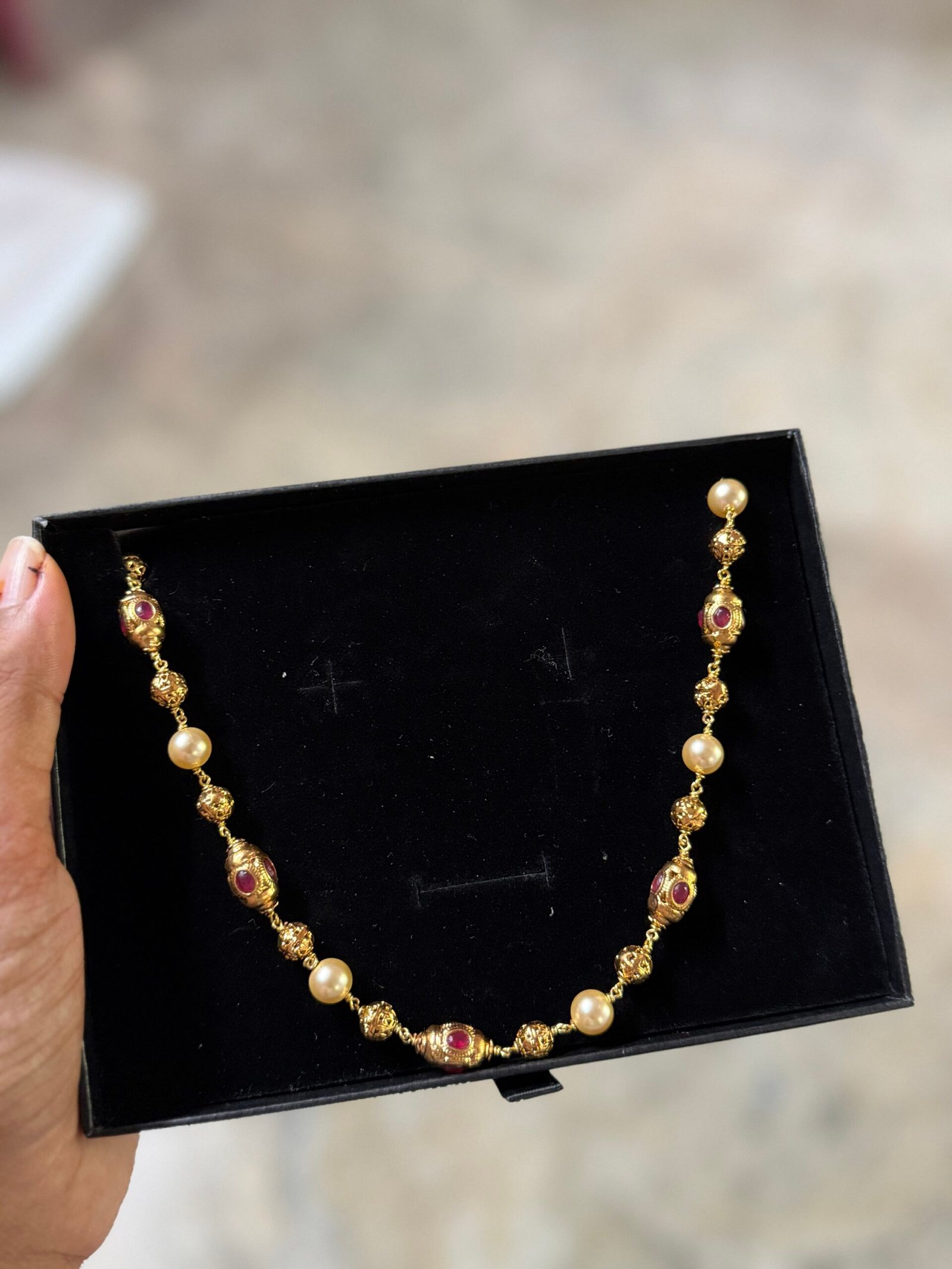 Heritage pearl chain